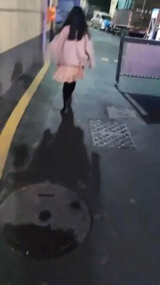 图片[3]-【梵高】成功三个美女路人踩踏 bf9041-绳艺套路资源网