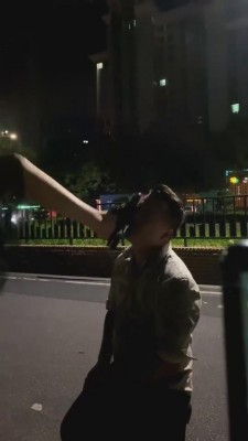 图片[6]-【番番奶奶】户外尾随美女被暴打 bf809-绳艺套路资源网